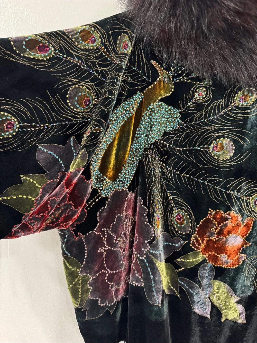 Vintage Johanna Velvet Embroidered Peacock Floral Sweater with Fur Collar tassel